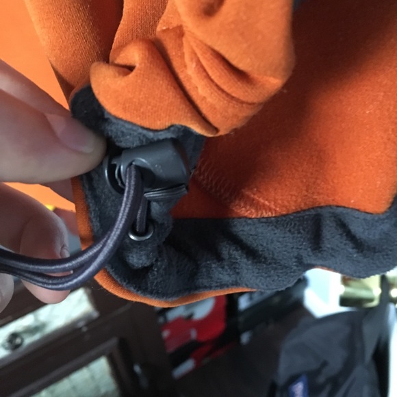 North Face Orange Sweater size medium TKA stretch - Picture 3 of 4